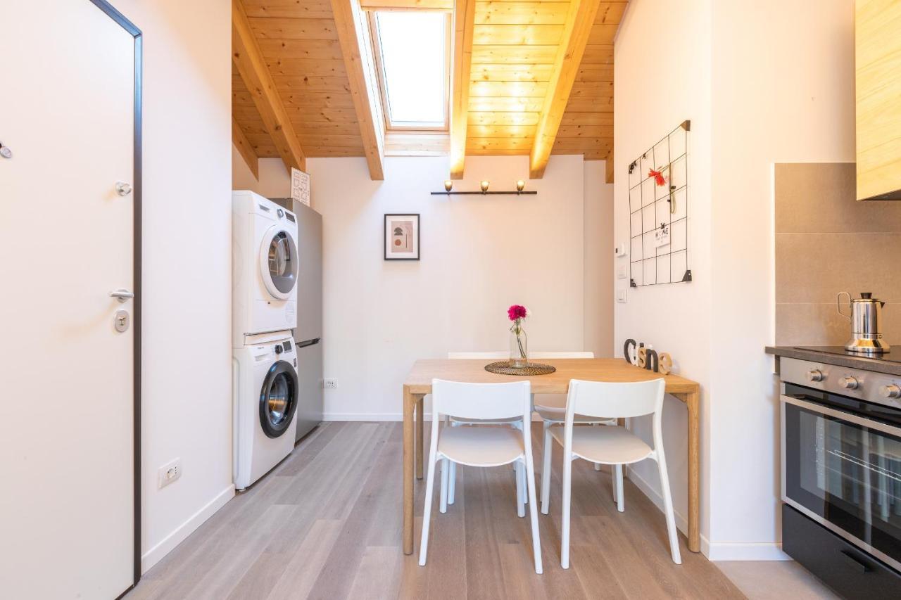 Apartment Joivy Contemporary In Historical Giambellino-lorenteggio Milan