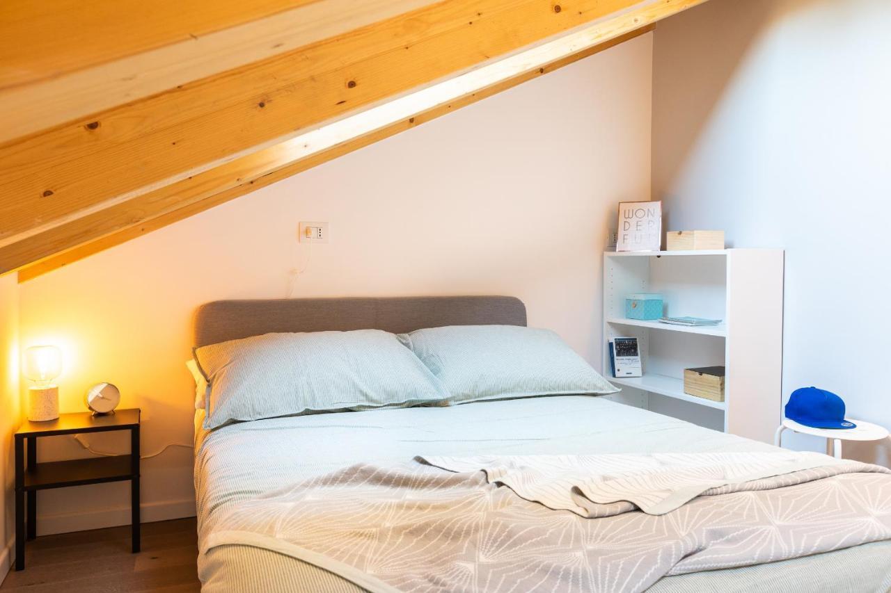 Joivy Contemporary In Historical Giambellino-lorenteggio Apartment Milan