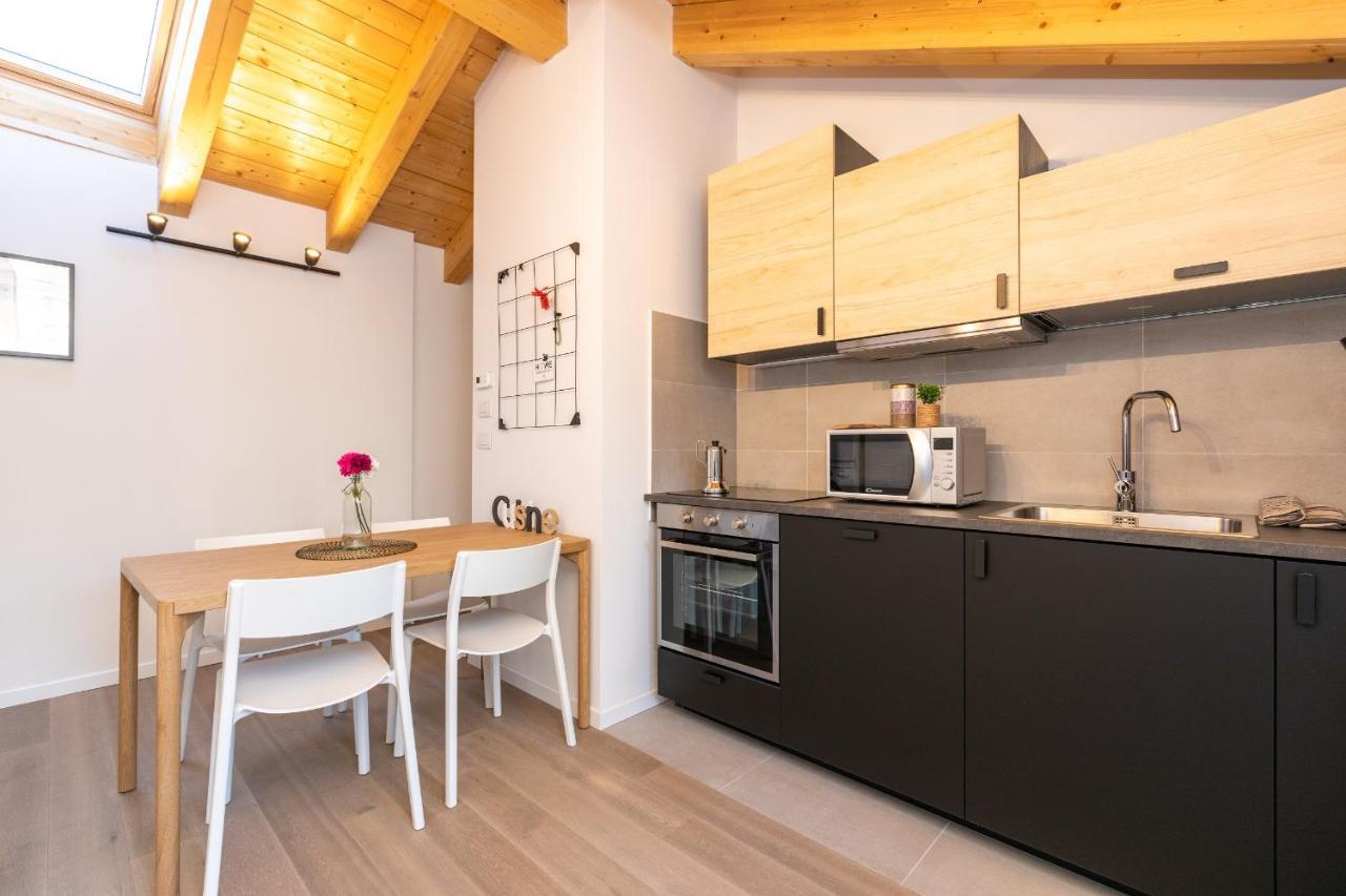 Joivy Contemporary In Historical Giambellino-lorenteggio Apartment