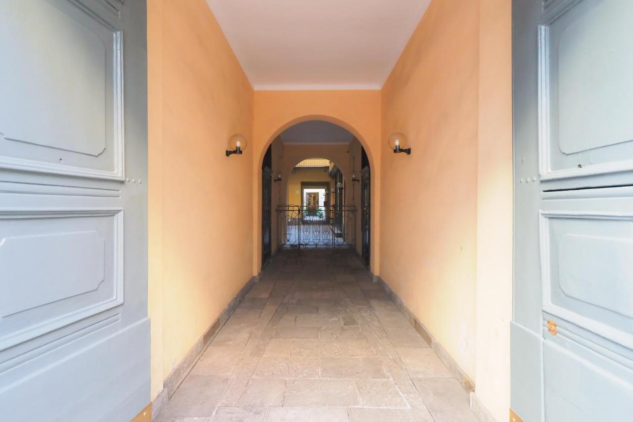 Centro Storico, Darsena E Duomo - Corso Genova - Italy Flat Vacation Apartment Milan