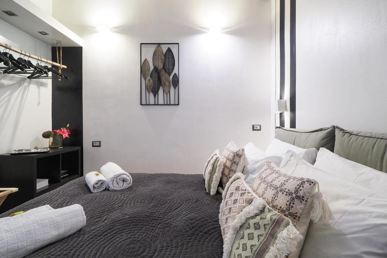 Centro Storico, Darsena E Duomo - Corso Genova - Italy Flat Vacation Apartment Milan