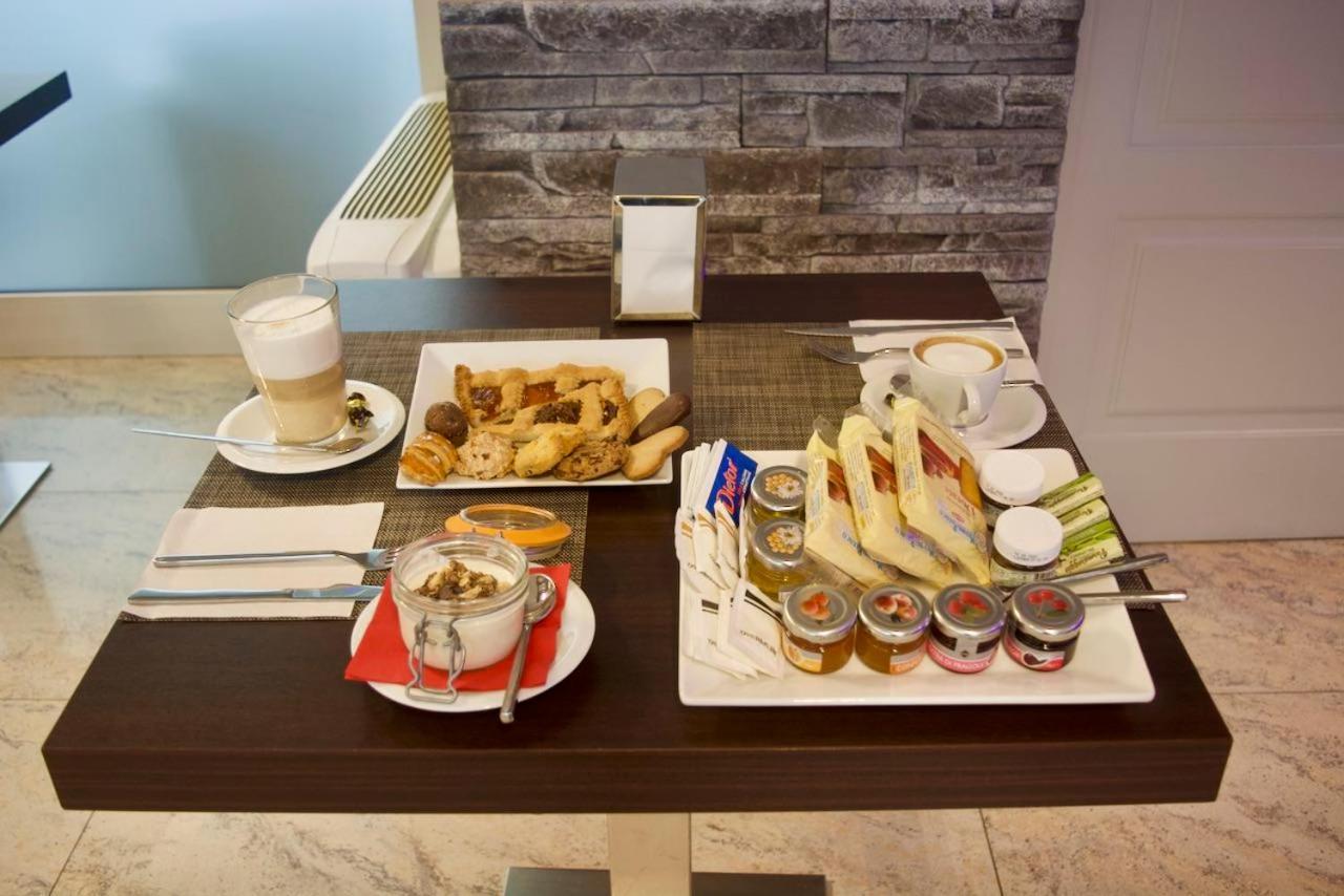 Autosole 2 Hotel Mailand