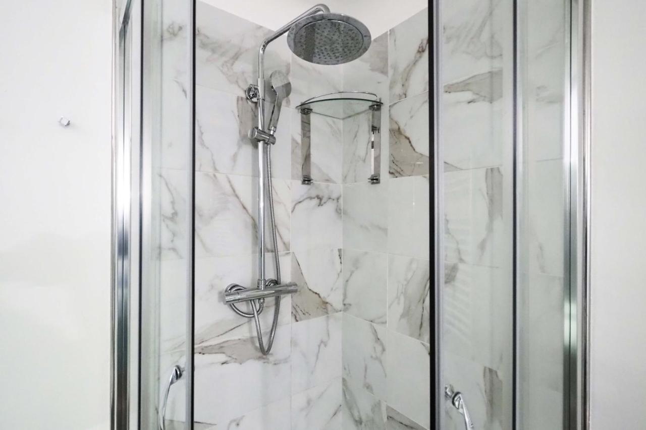 Charming One Bedroom In Moscova Area * Mailand