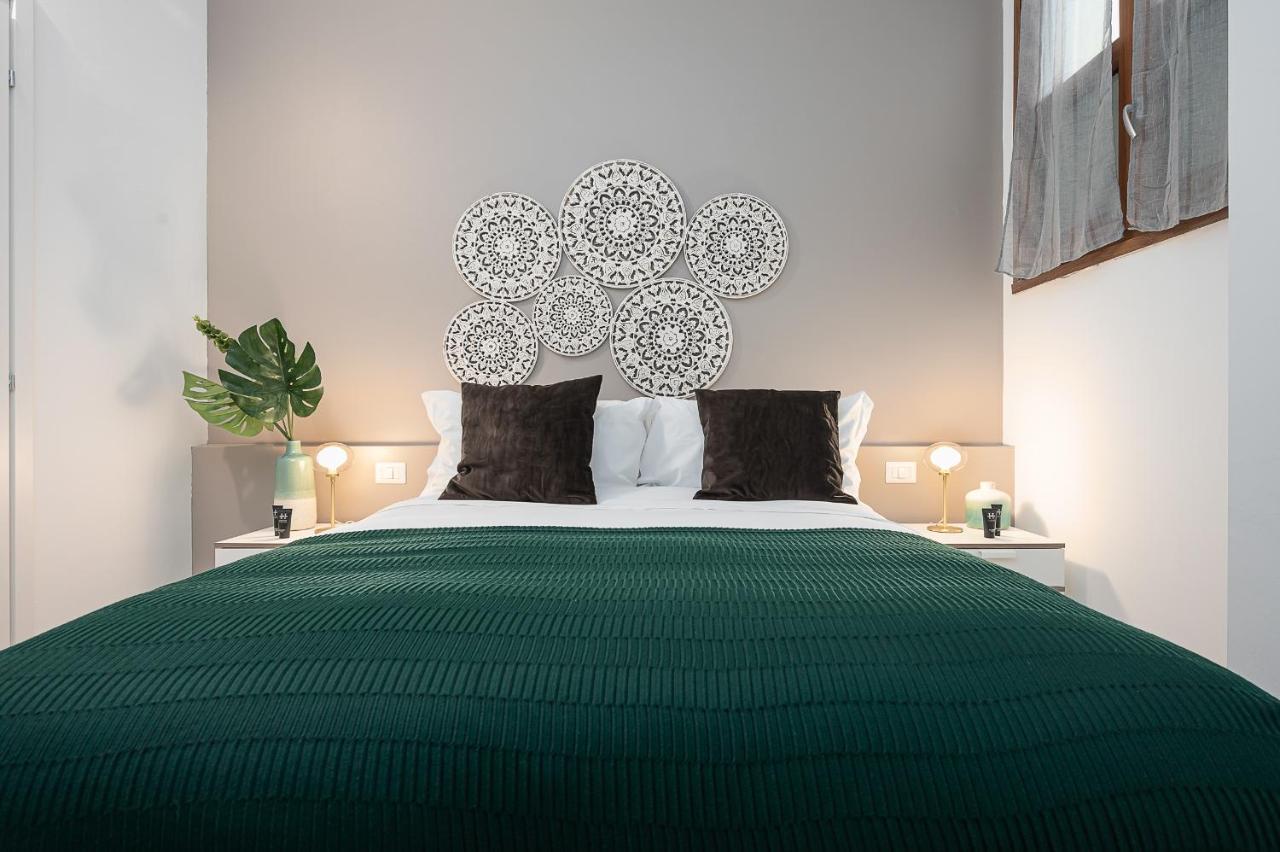 Hemeras Boutique Homes - Design Flat Near Metro Station