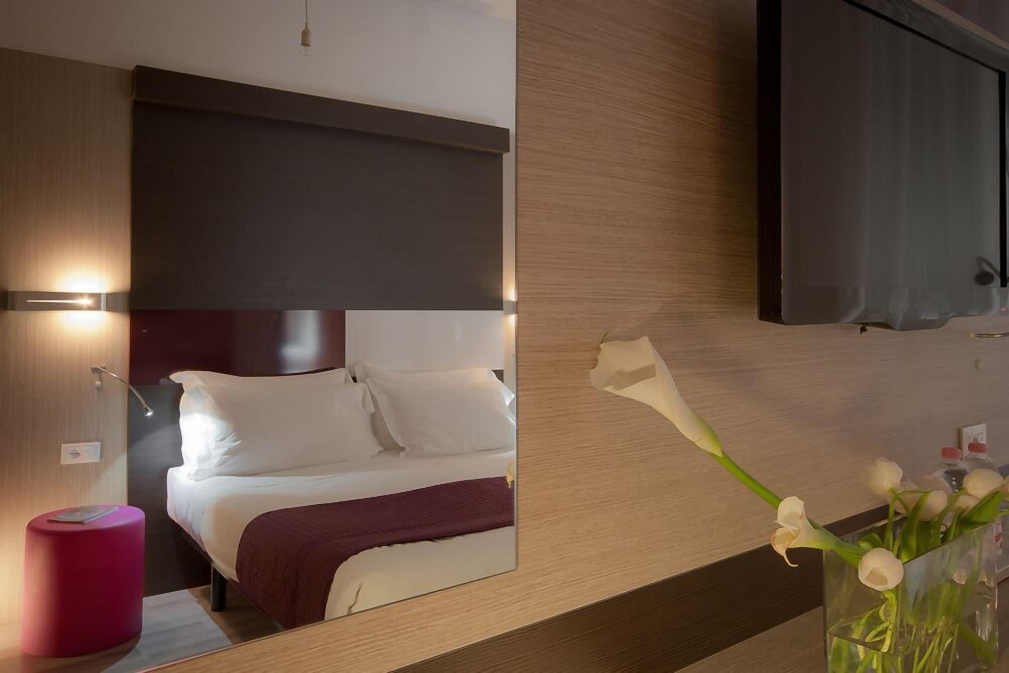 Hotel Genius Downtown 3*