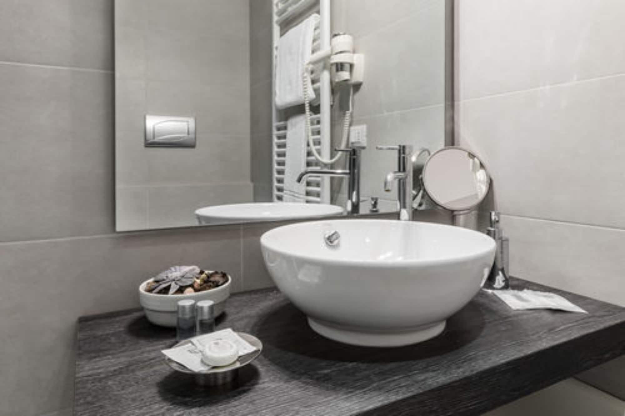 De Angeli Aparthotel 4*