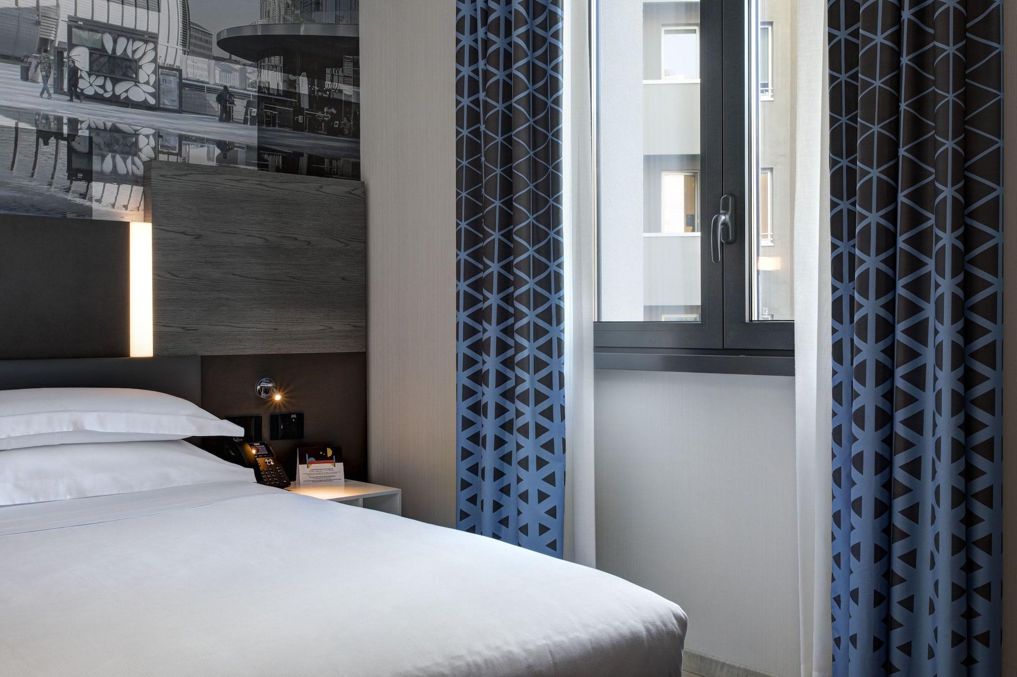 Hotel Iq