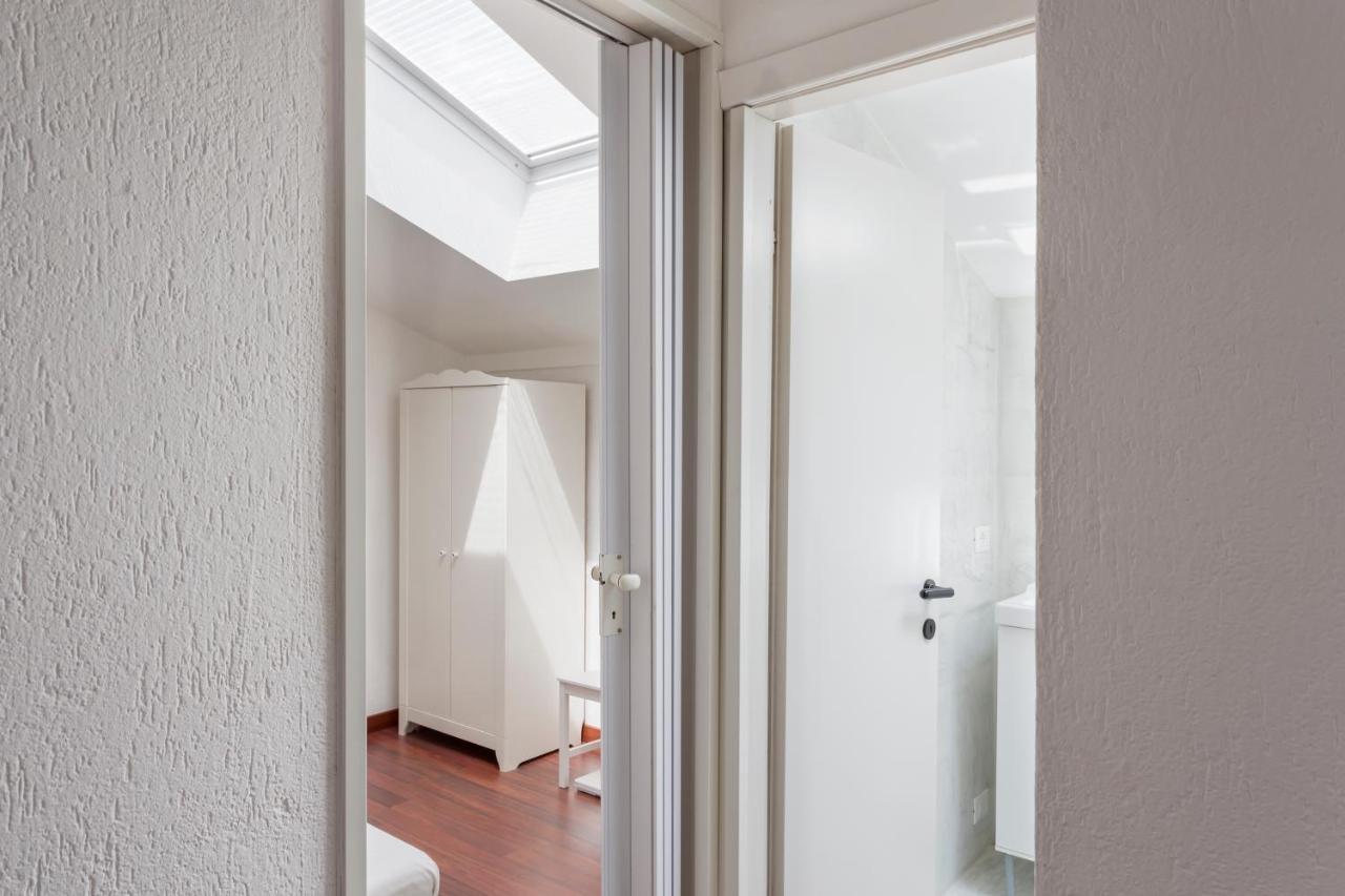 1 Bedroom & 1 Living Apt - Duomo 5 Apartment *