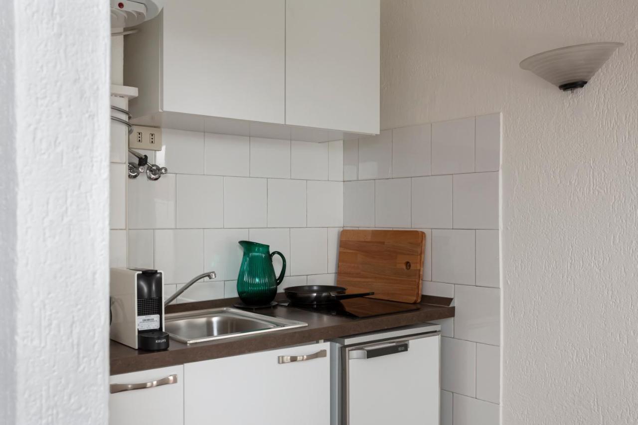 1 Bedroom & 1 Living Apt - Duomo 5 Apartment Mailand