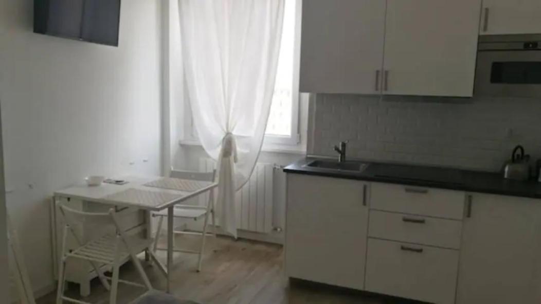 Apartment Bilocale Piazza Insubria - Ciffa *