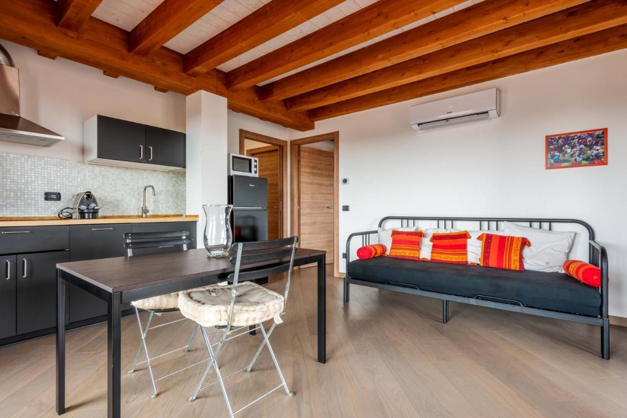 Apartment Amazing Flat With A View And Terrace On Navigli By Easylife