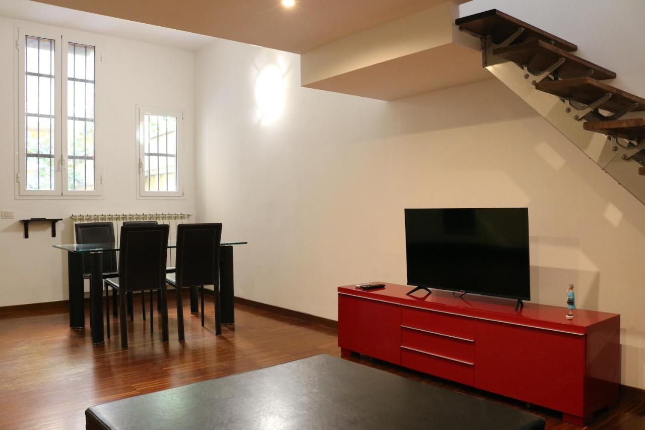 Cozy & Large Loft Famagosta Apartamento Milão