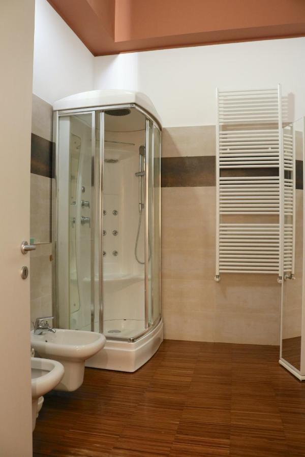 Cozy & Large Loft Famagosta Milão