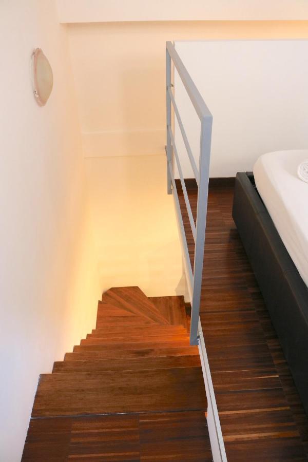 Cozy & Large Loft Famagosta * Milão