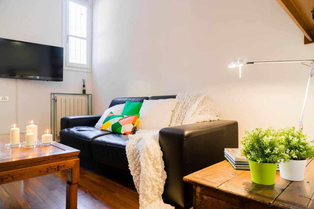 Ma08a Beautiful Flat With Terrace In Pta Nuova * Milão