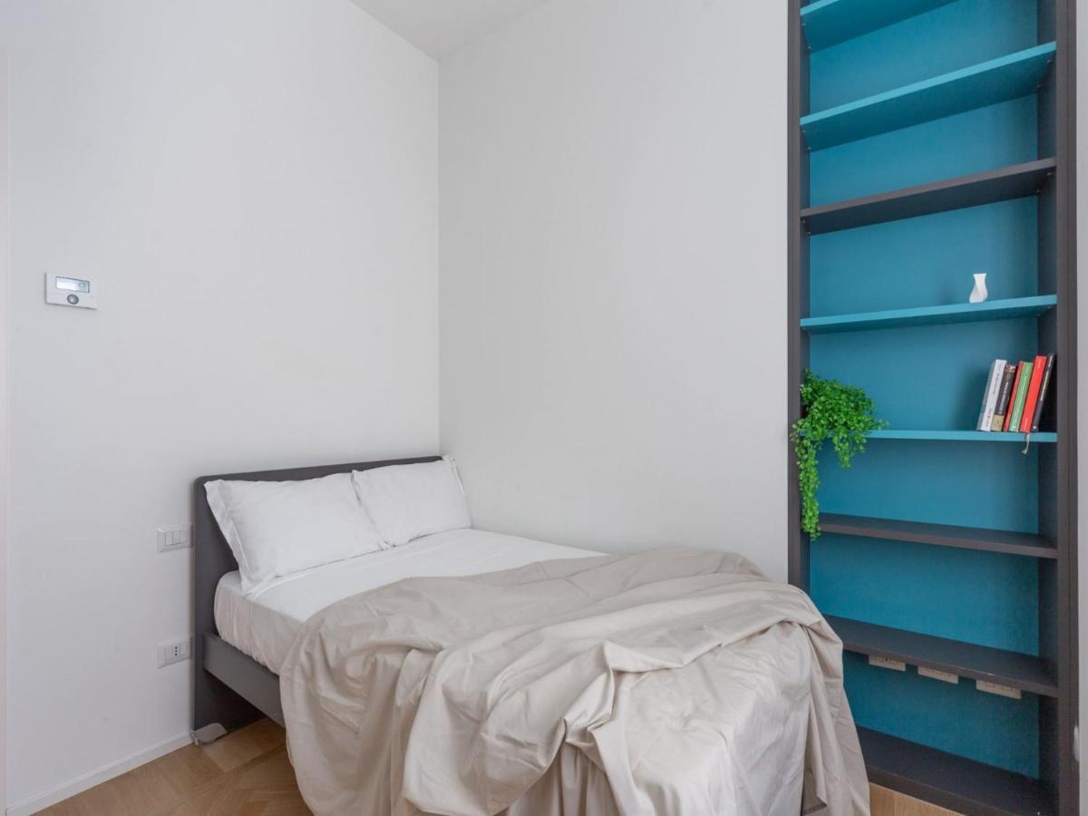 The Best Rent - Spacious Three-bedroom With Terrace Apartment *