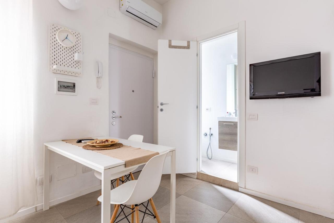 Cosy With Shared Terrace! Mailand
