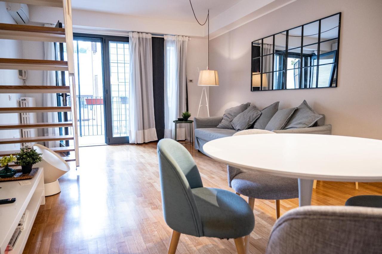 Trilocale Zona Farini/isola Apartment