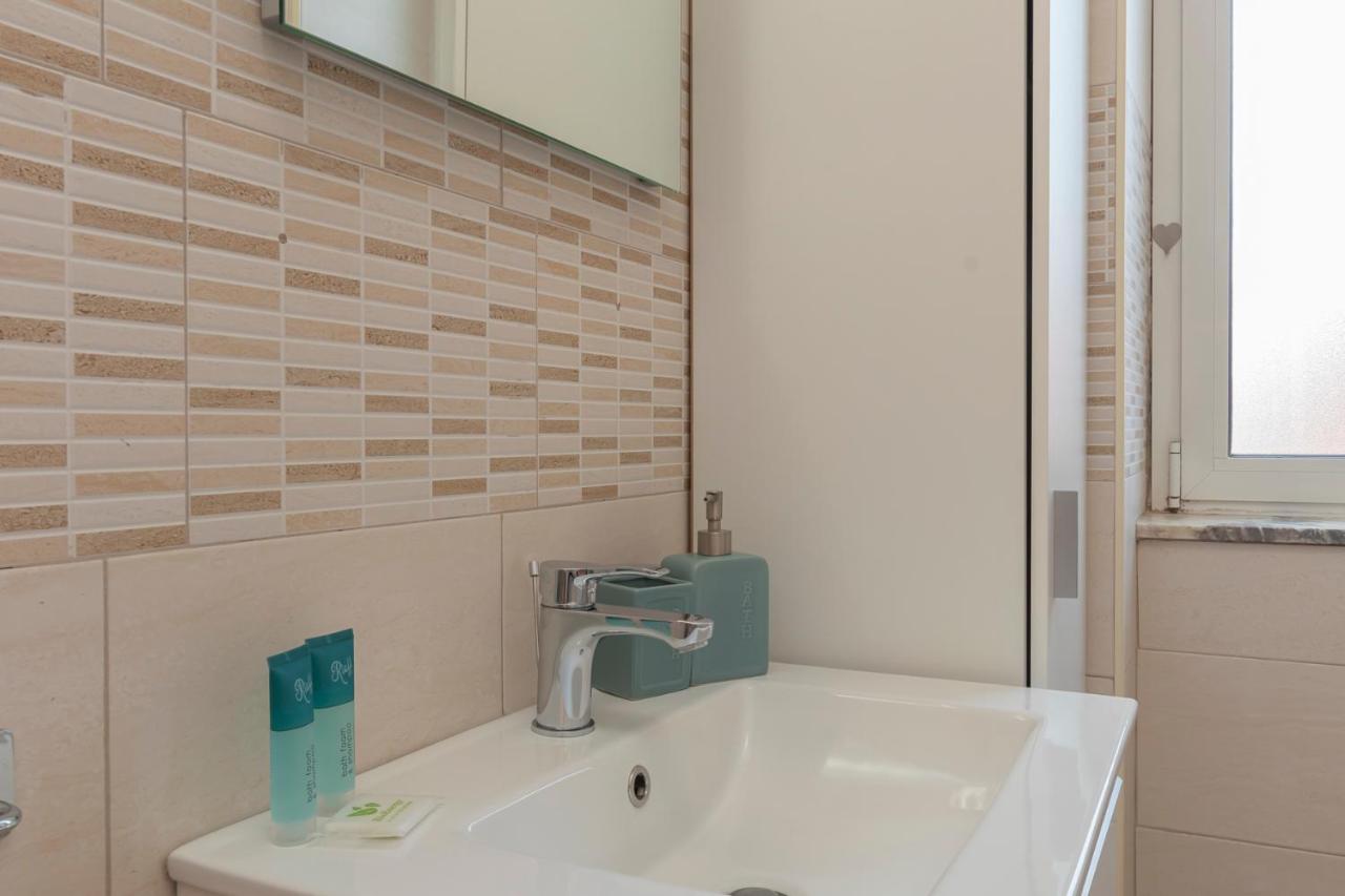 Apartment Luxury Near Navigli Carlo D'adda 29 *