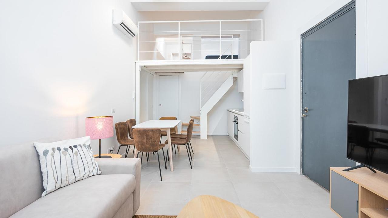 Classbnb - Due Moderni A 1km Dall'arco Della Pace Apartment
