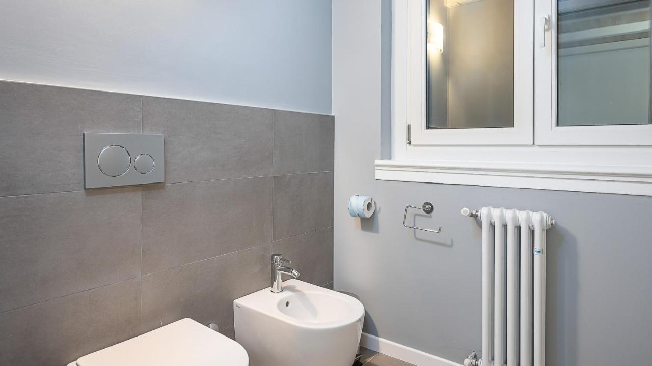 Classbnb - Due Moderni A 1km Dall'arco Della Pace Apartment