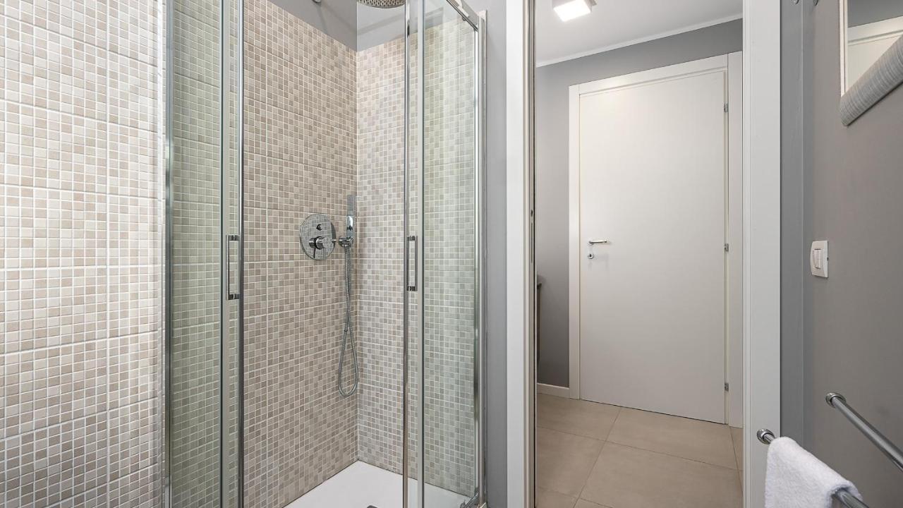 Classbnb - Due Moderni A 1km Dall'arco Della Pace Apartment