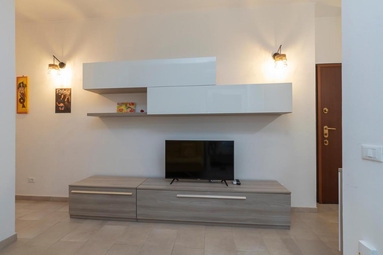 Apartment Luxury Near Navigli Carlo D'adda 29 *