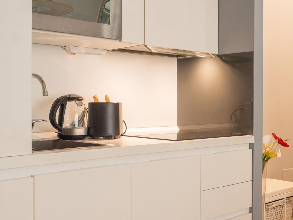 The Rent - Lovely Two-bedroom Near Bocconi Apartment *