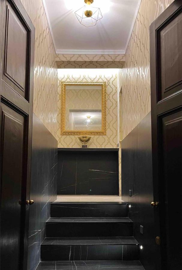 Isola Apartment *