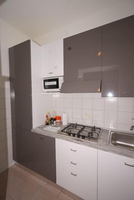 Apartment Cir 015146-cni-01484 Mailand