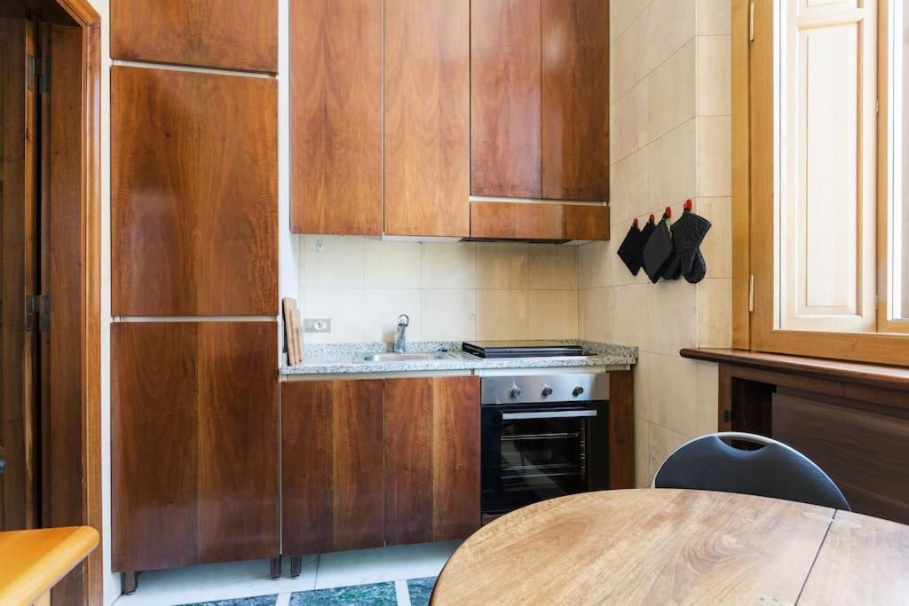 Nel Cuore Di Milano-duomo Castello Brera Apartamento Milão