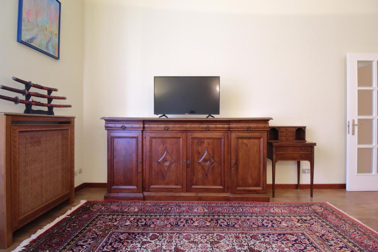 Smart Living Bocconi - Your From Apartamento Milão