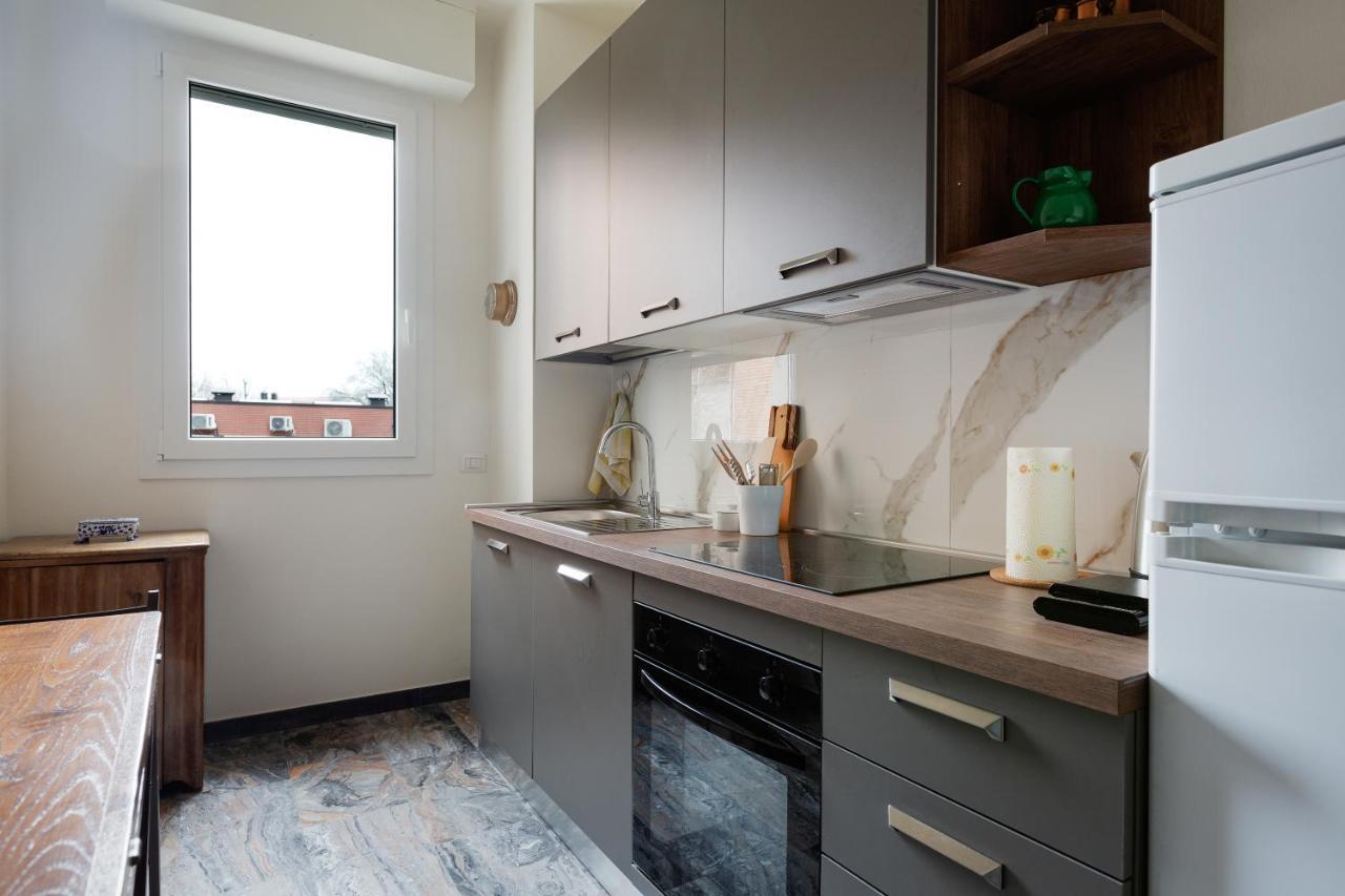 Dergano Comfy - 250 M Far From M3 Apartment