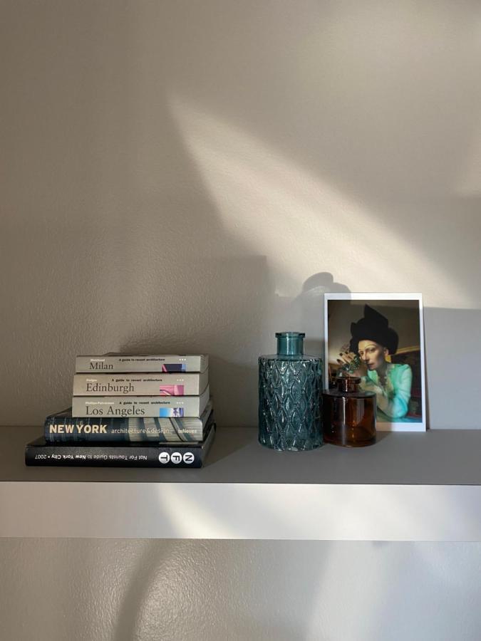 Bilocale Di Design Con Vista In Crocetta Quadronno Apartment *