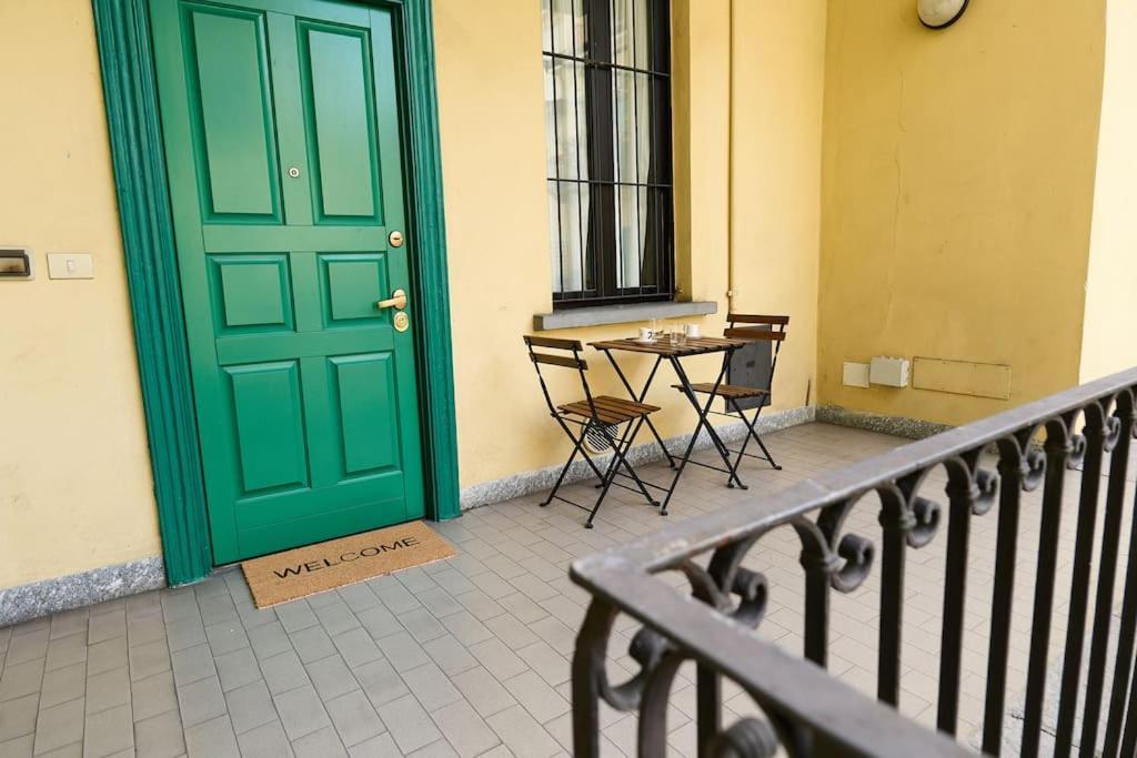 Modern - Near Isola Distric And Apartment Mailand