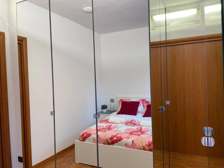 Apartment Parcheggi Gratis Collegato Al Duomo Con Tram27 *