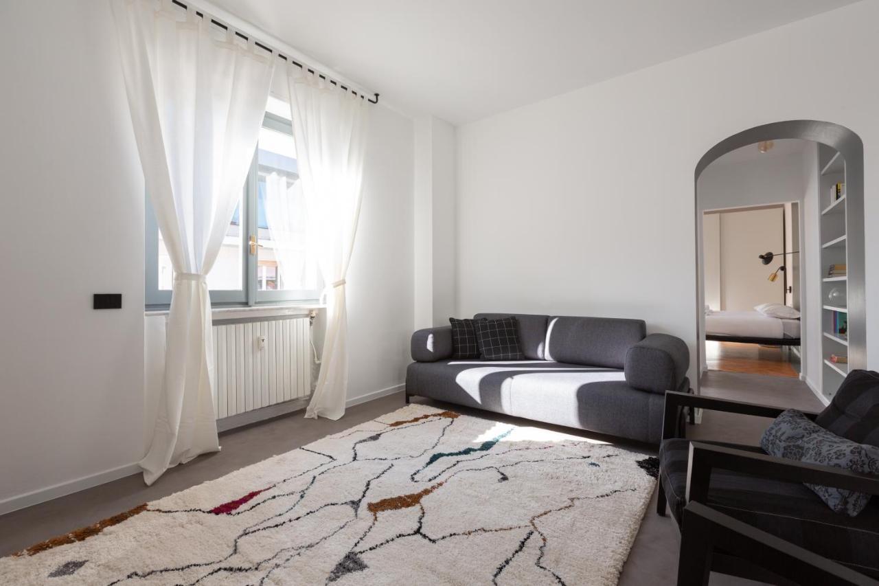 Sant'ambrogio Bright And Stylish Flat *