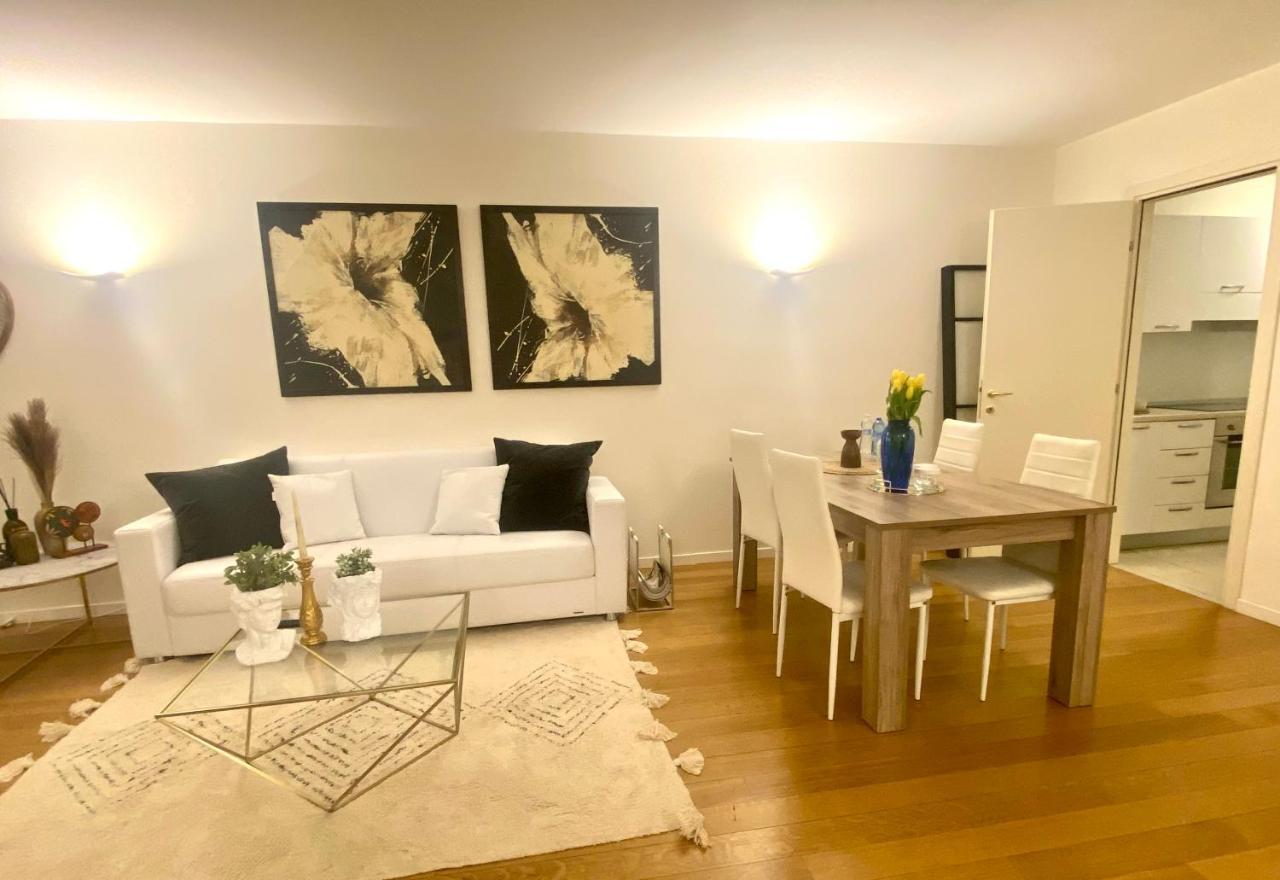 J'adore Scala Apartment Milan