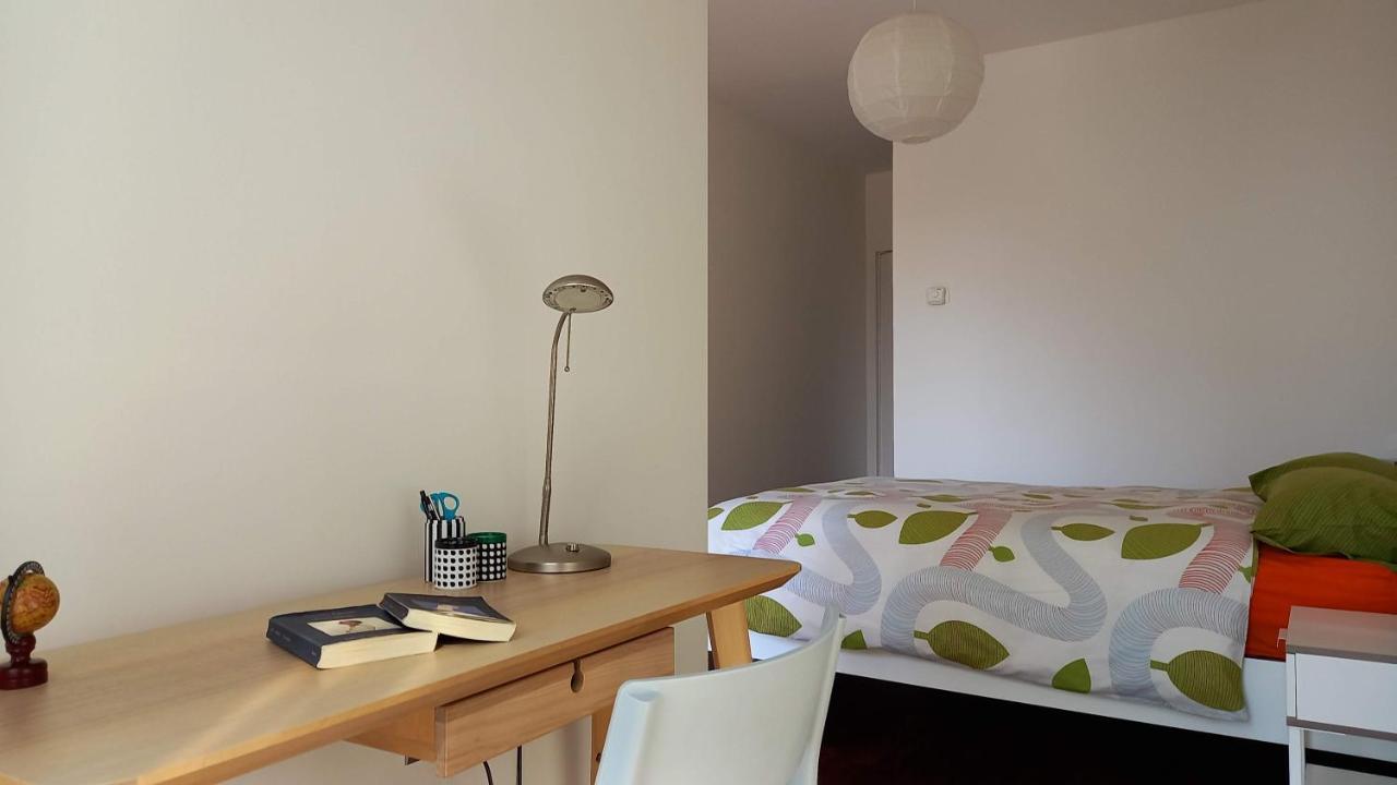 Cozy With Spacious Veranda Apartment Milan