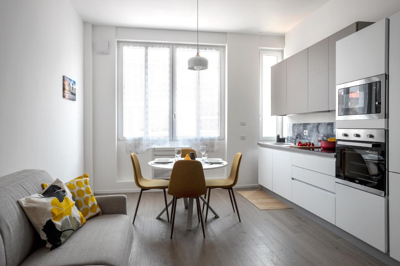 Navigli - Center Modern Suite, Fast Wi-fi & Tram Apartment