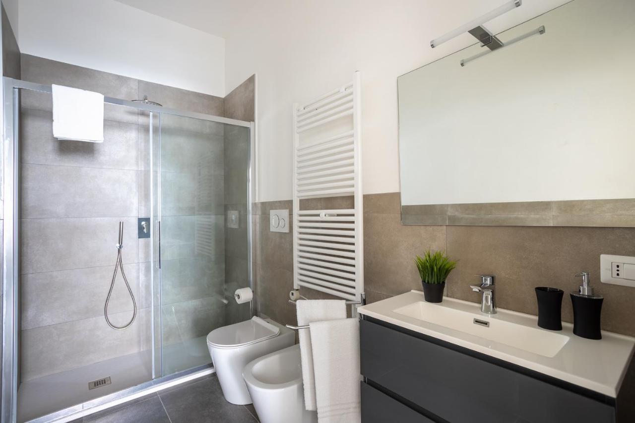 Navigli - Center Modern Suite, Fast Wi-fi & Tram Apartment *