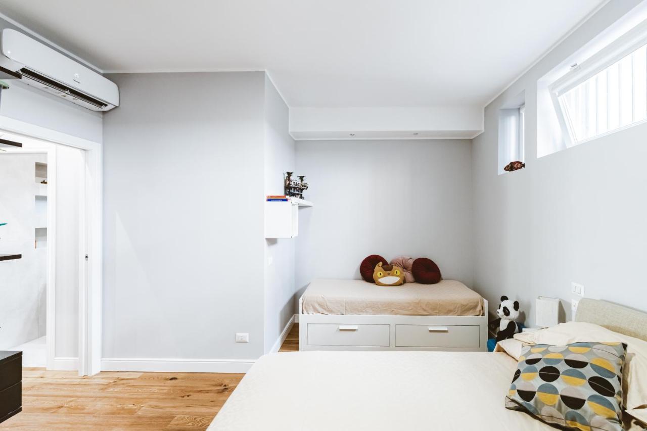 Mico Citylife Luxuryflat, 100m Metro Apartment *