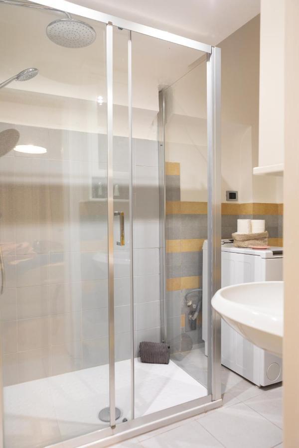 Apartment Xenia - Enjoy Porta Venezia In Modern Apt- 10 Min From Duomo Mailand