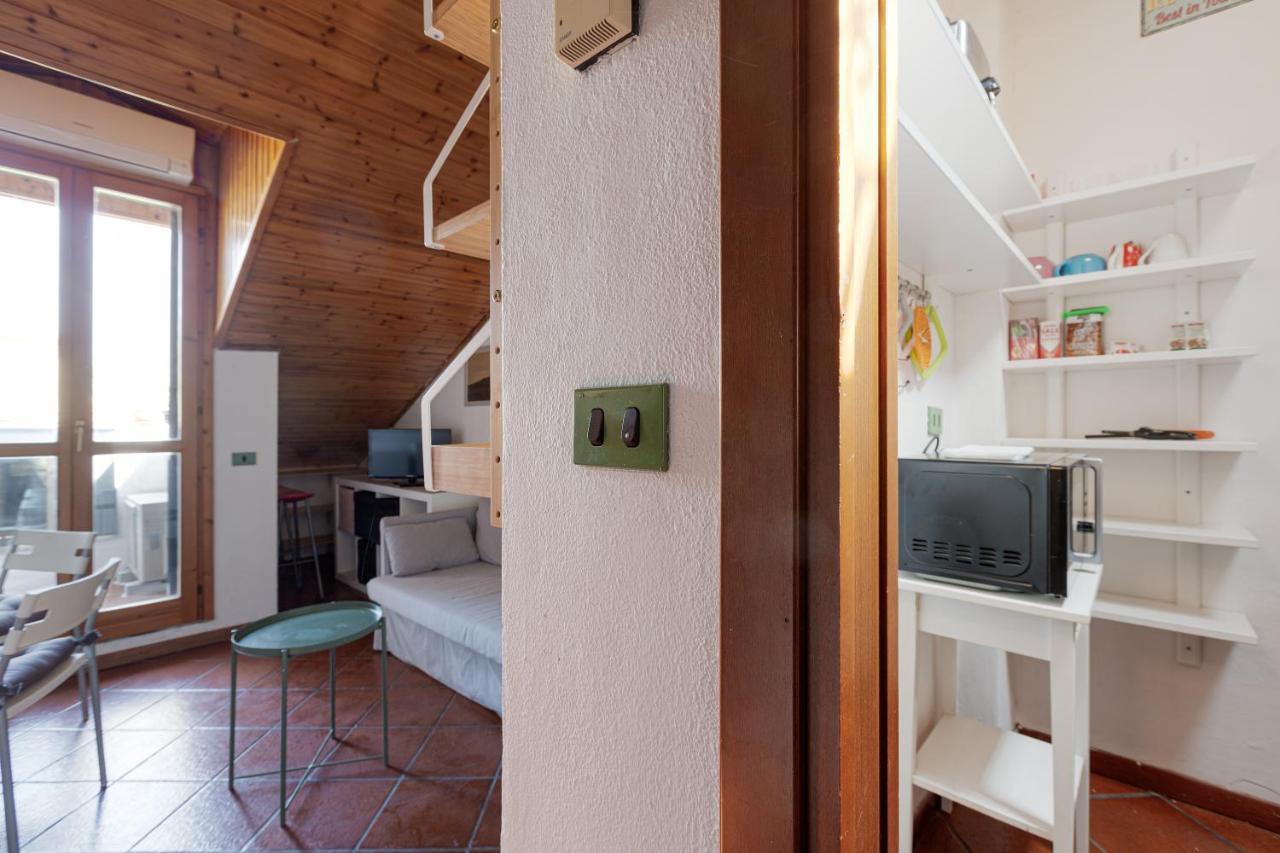 Dateo Balcony Apartment
