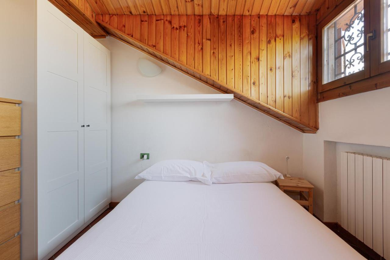Apartment Dateo Balcony Milan