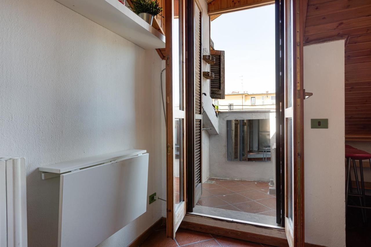 Dateo Balcony *