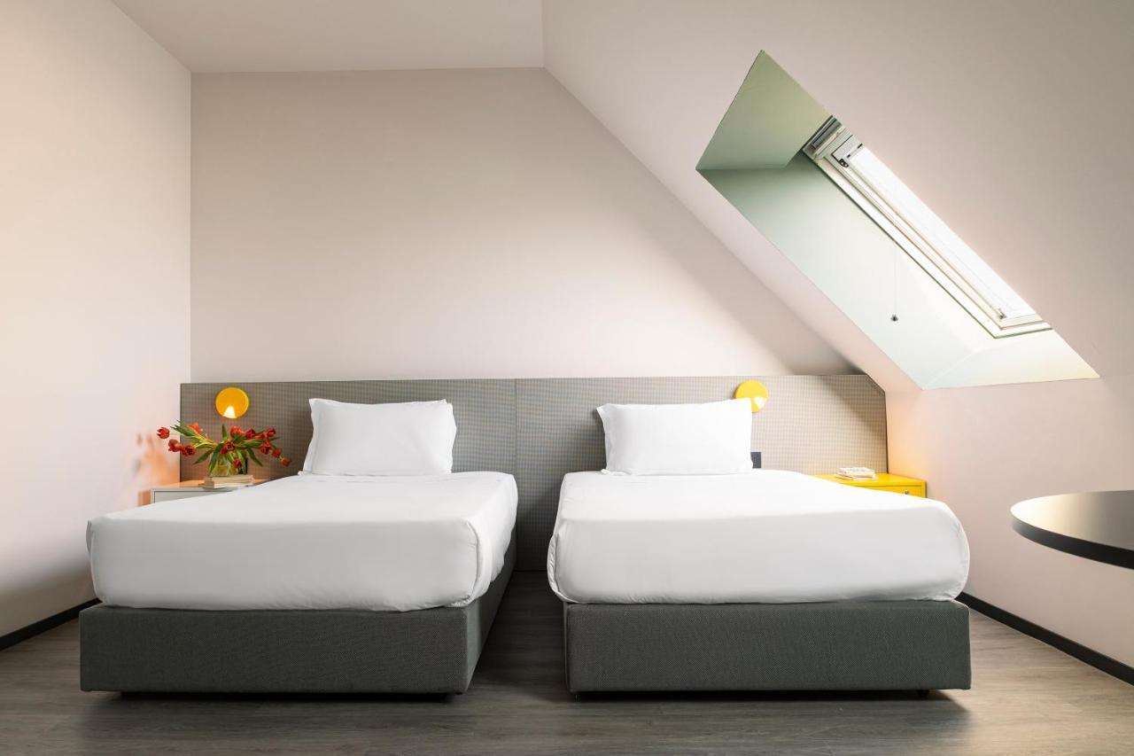 Hotel Quark