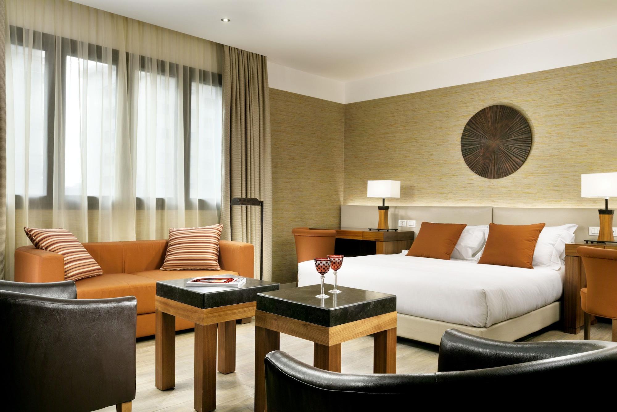 Milan Suite Hotel 4*