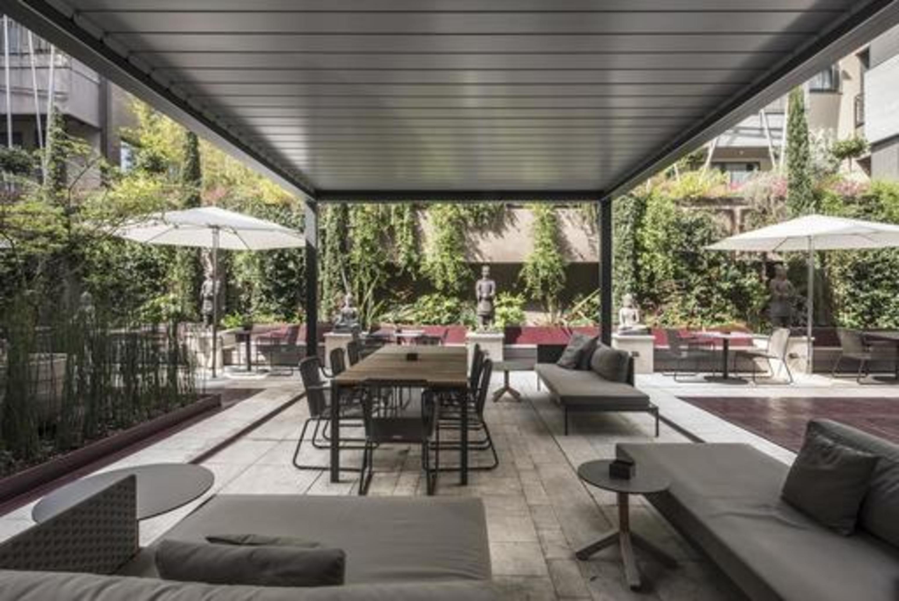 Fifty House Cellini Hotel