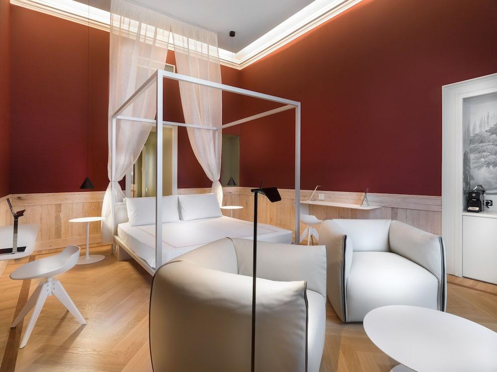 The Glamore Duomo Hotel